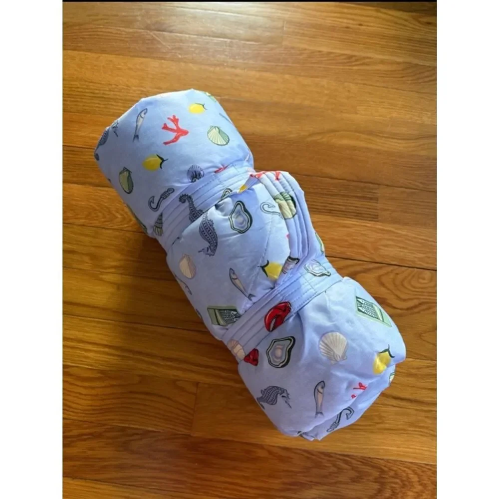 New Urban Outfitters BAGGU Sea Charms Puffy Picnic Blanket